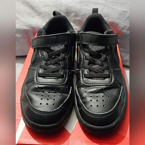 Nike Court Borough low recraft Black Velcro Sneakers 1y - Picture 1 of 5